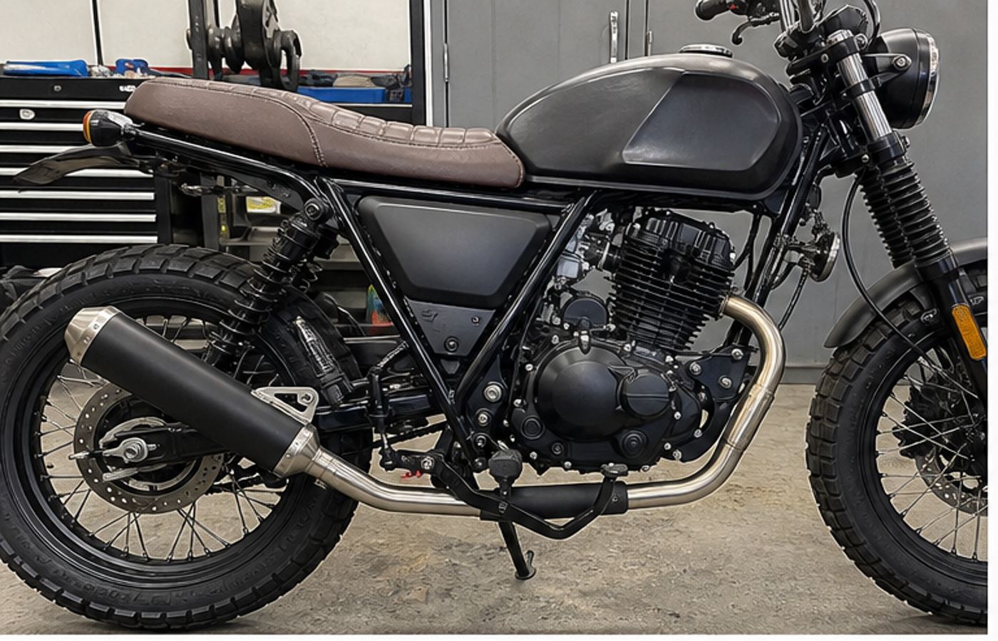 Brixton Crossfire 125 XS exhaust